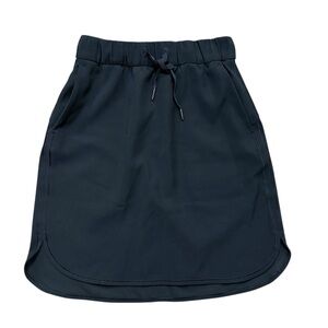 Lululemon On The Fly Skirt Woven Black Size 4 Travel Wrinkle Free
